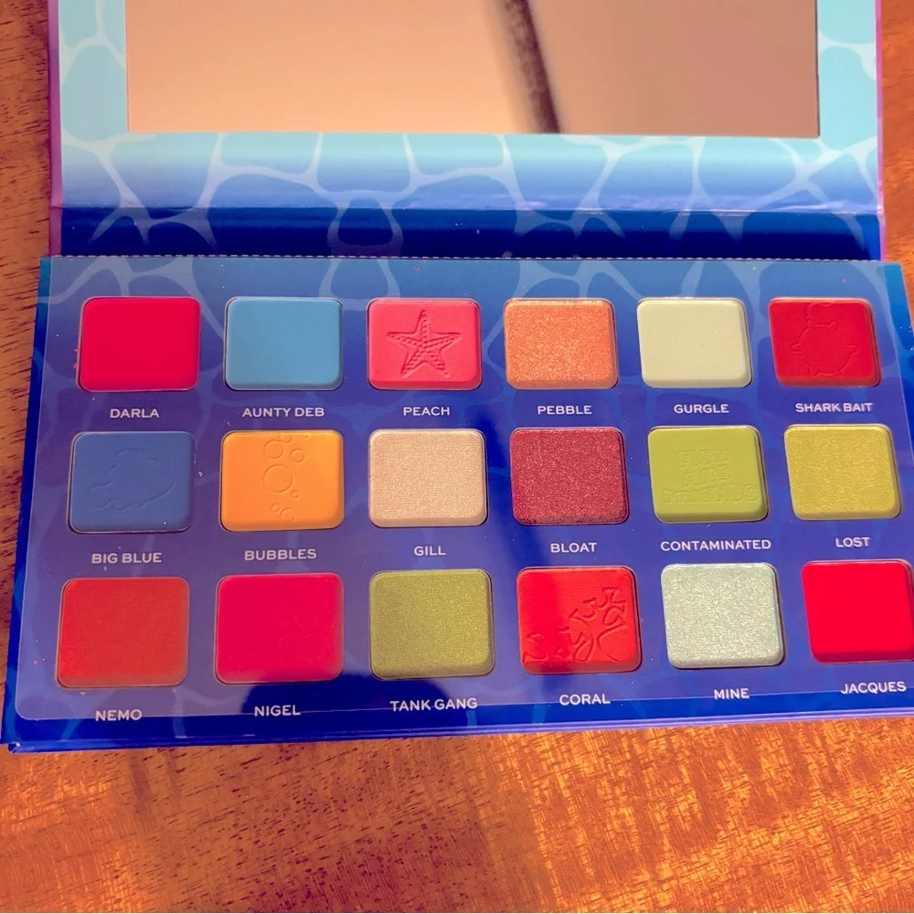 Disney Pixar Finding Nemo Shadow Palette - Picture 3 of 3